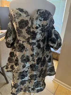 Beautiful metallic silver black Junior 13/14 homecoming party dress thumbnail 1