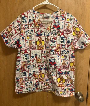 Christmas scrub shirt Multiple Size M thumbnail 1