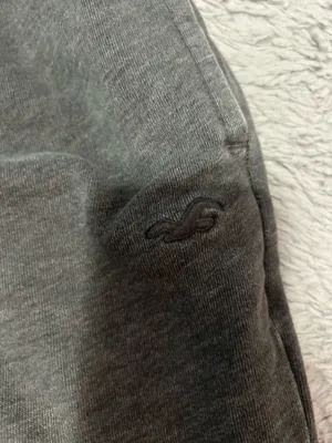 hollister sweatpants thumbnail 2