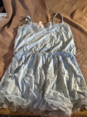Victoria’S Secret 2 Piece Sleep Set thumbnail 2