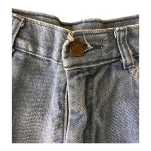 Vintage Woolco high waisted denim shorts Fit Small 24” waist made in Hong Kong thumbnail 9