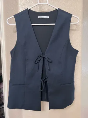 Abercrombie Tie-Front Tailored Vest thumbnail 3