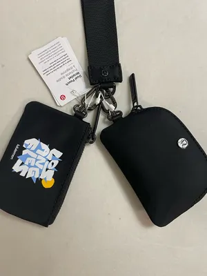 Lululemon NWT Dual Pouch Black Wristlet Keychain Los Angeles Graphic thumbnail 2