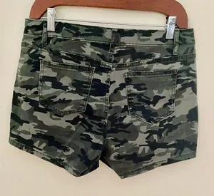 Vanilla Star Jeans Vanilla Rose Mid Rise camo color summer short. Size: 11 thumbnail 1