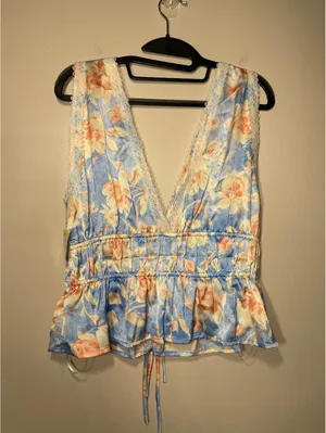 WAYF New Lace TrimTie Front Top Coquette Festival Boho Y2K L thumbnail 9