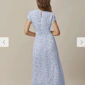 RIHOAS The Blue Round Neck Floral Slit Midi Dress 3 thumbnail 3