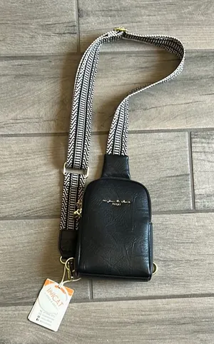 Black Belt Bag with Minimalist Design thumbnail 1