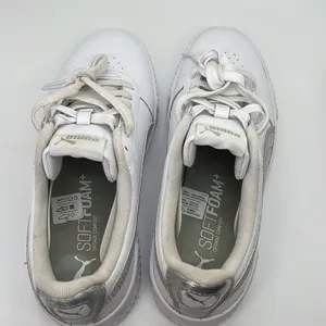 Puma Carina Iridescent High Platfrom Low Top Sneakers White/Silver Women's 8.5 thumbnail 6