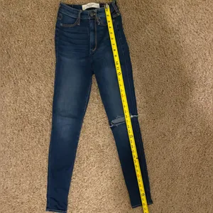 Abercrombie & Fitch Distressed Womens Jeans size 0 / W25 thumbnail 12