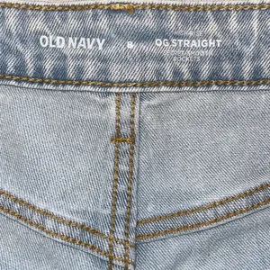 Old Navy OG Super Straight High Rise Distressed‎ Denim Jeans Size 8 thumbnail 3