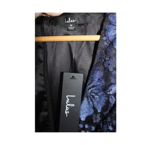 NWT Lulu's Molinetto Navy Blue Lace Ruffled Tiered Maxi Dress Size M thumbnail 9