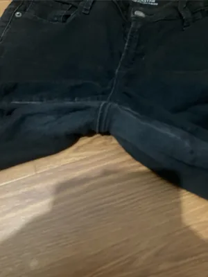 Old Navy Black Women's Skinny Jeans thumbnail 6