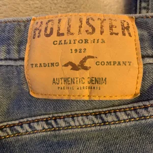 Hollister California Size 28 X 30 Skinny Denim Blue Jeans Stretch EUC thumbnail 4