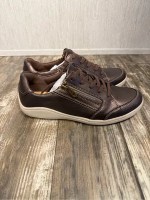 Clarks Women’s Metallic Bronze Low-Top Sneaker with Side Zip Size 8.5 thumbnail 8