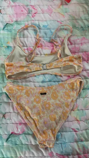 Triangl Bikini thumbnail 2