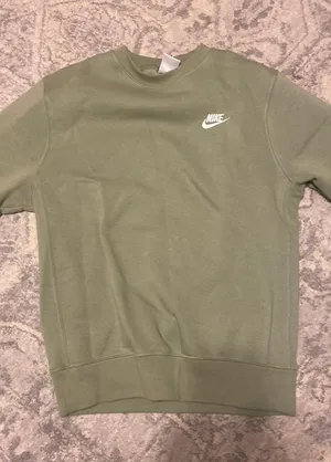 Nike Green Crew Neck thumbnail 1