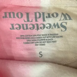 Ariana Grande Sweetener Pink Tan World Tour Thank U Next Crew Sweatshirt size S thumbnail 7