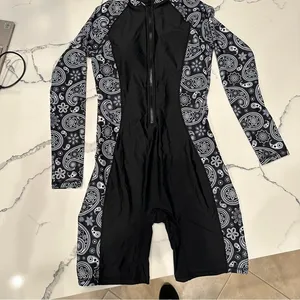 Boyleg 1-pc rash guard swimsuit UPF 50+ NWT thumbnail 1