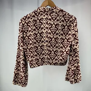 Zara Printed Long Sleeve Wrap Blouse in‎ Red Cream Size Small thumbnail 9