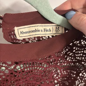 Abercrombie & Fitch Maroon Crochet Lace Pleated Sleeve Blouse thumbnail 6