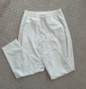 All in Motion Women’s White Joggers Size Medium thumbnail 1