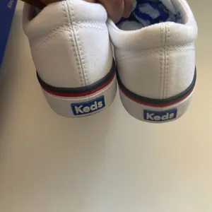 Keds Women’s Jump Kick Twill Sneakers thumbnail 2