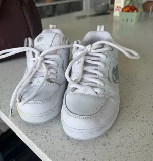White Heelys (as is) thumbnail 1