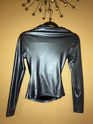 Club top Black thumbnail 2