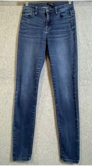 Judy Blue Skinny Jeans Women's 3/26 Dark Wash Stretch Denim Casual Classic EUC thumbnail 1