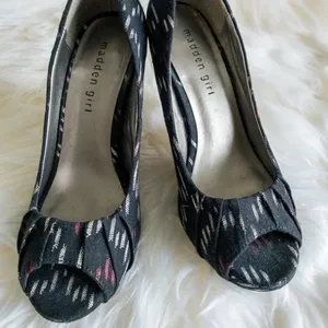Madden‎ Girl Black Ppep Toe Heels thumbnail 1