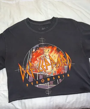 Def Leppard Tee thumbnail 1