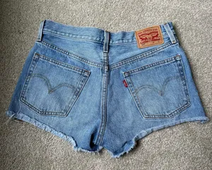 Levi’s 501 Denim Shorts thumbnail 2