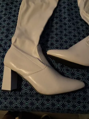 Size 11 white knee high chunky heel boots thumbnail 2