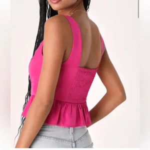 ⚜️ 3/$25 ⚜️ NWOT Lulus Fuchsia Satin V-Neck Peplum Tank Top, M thumbnail 2