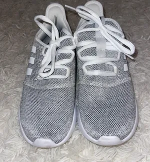 Adidas shoes thumbnail 2