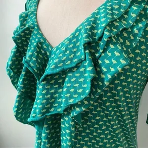 Banana Republic Ruffle Front Green Blouse thumbnail 5