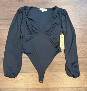 Madden NYC Black Long Sleeve One-Piece Bodysuit Size Medium NWT - C67-072 thumbnail 1