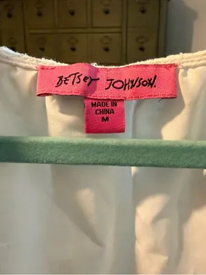 Betsey Johnson White Eyelet Midi Dress with Puff Sleeves thumbnail 4