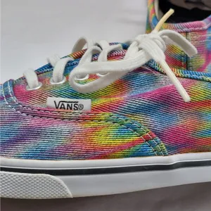 Y2K Vans Rainbow Tie-Dye Canvas Sneakers Women's 7 Skater Preppy Casual Shoes thumbnail 3