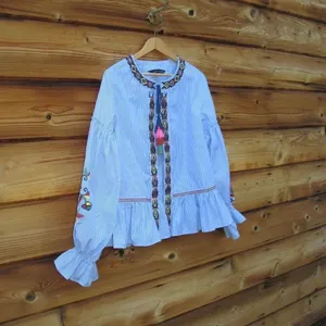 NWOT Blue White Embroidered Top thumbnail 5