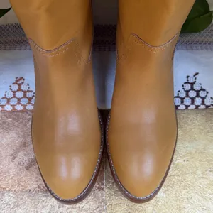 NEW Frye Women’s Camryn Leather Tall Pull-On Banana Knee-High Heel Boots Size 10 thumbnail 4