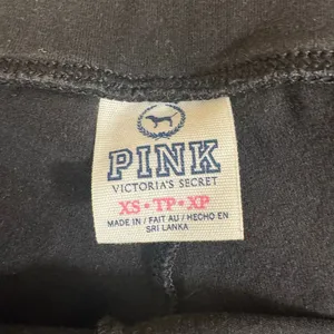 PINK Victorias Secret Vintage RARE Y2K Black Love Pink Foldover Booty Shorts XS thumbnail 3