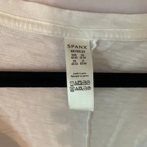 SPANX White V-neck T-Shirt 100% Pima Cotton Minimalist Basic Tee Women's size 3X thumbnail 2