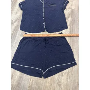 Cozy Earth Navy Blue Polka Dot Bamboo Pajama Set Short Sleeve Shorts Piped Trim thumbnail 6