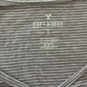 American Eagle Soft & Sexy Striped Mauve Tee thumbnail 2