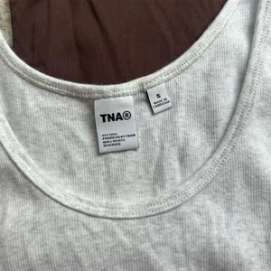 Aritzia TNA Ribbed Cropped Tank thumbnail 4
