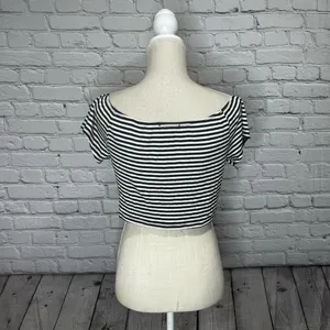 NWT ambiance crop top size large Blue thumbnail 8