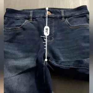 American Eagle Dark Wash Mid Rise Curvy Jegging Distressed Jeans Size‎ 4 Short thumbnail 12