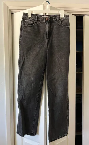 Jeans thumbnail 1