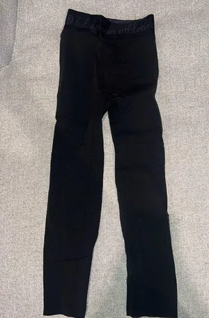 Lululemon Cropped Black Leggings Size 2 thumbnail 2